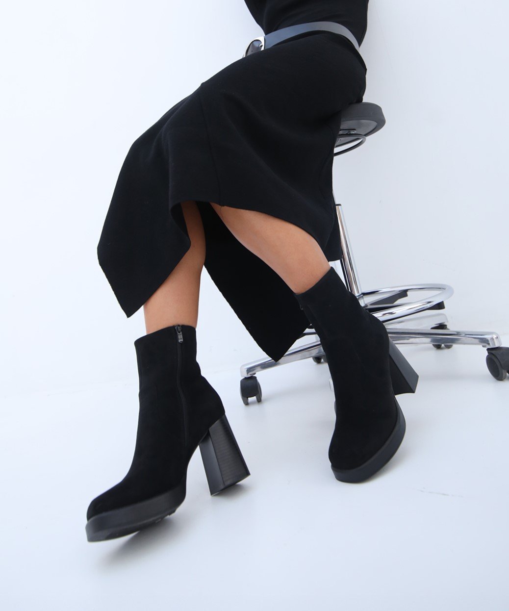 Botines tacón punta cuadrada image number null